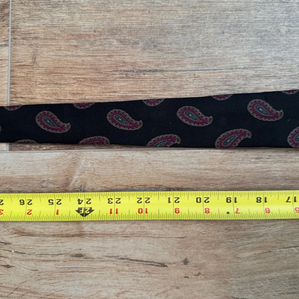 Robert Talbott Hand Sewn Classic Black‎ Paisley Silk Blend Necktie for Men